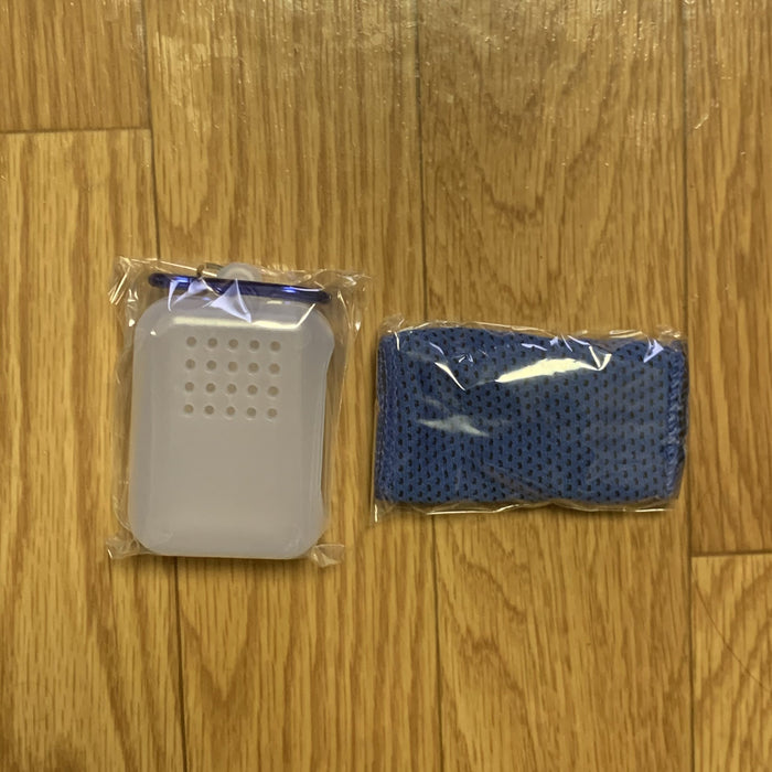 濡らして即冷感！ケース付クールタオル - ノベルティ本舗