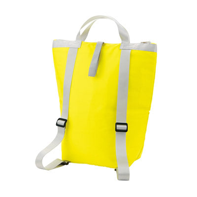 パチッとまとまる保冷温リュック１個