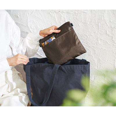 デイタフ・テントクロスポケット付きサコッシュ（撥水加工）（ダークブラウン）