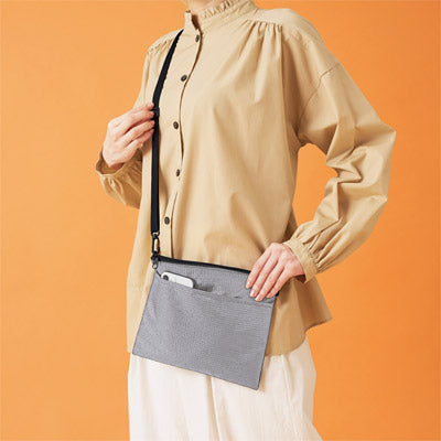 デイタフ・テントクロスポケット付きサコッシュ（撥水加工）（グレー）