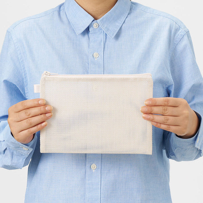 ハードメッシュフラットポーチ(M)　ナチュラルホワイト