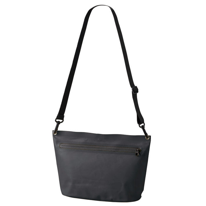 ターポリンショルダーバッグ　ブラック